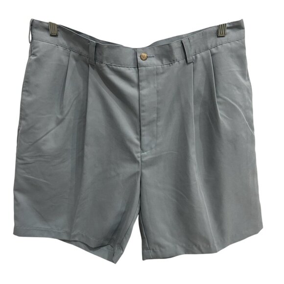 Van Heusen Light Blue Pleated Front Mens Shorts Size 38 100% Polyester Made In T - Picture 1 of 9